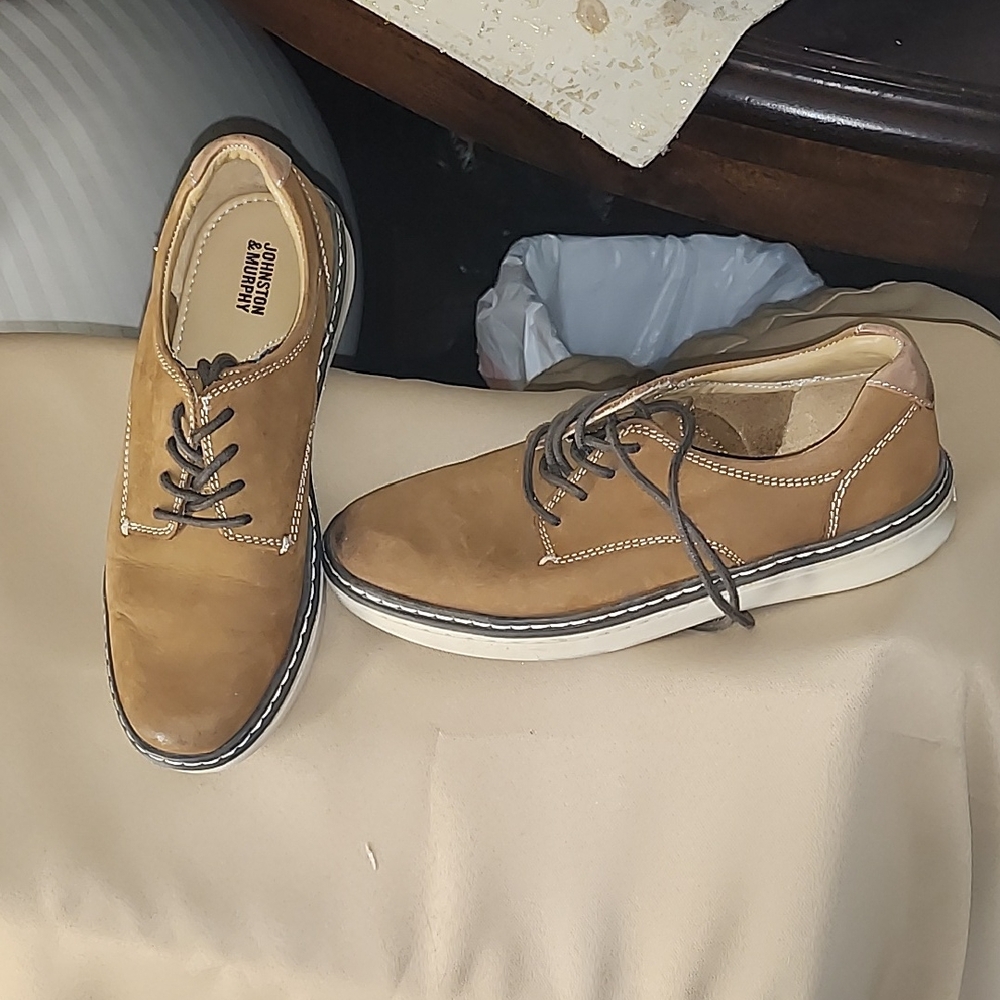 Johnston & Murphy Boys Brown/Tan Leather Lace-Up Dress Shoes